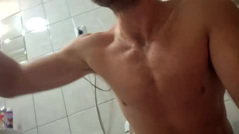 Snapshot of wildmike93 chatting on 10/19/25, 11:27 wildmike93 online show from 10/19/25, 11:27