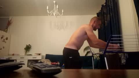 wildmike93 online show from 05/12/26, 08:50