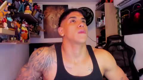 Snapshot of william_dracko9 chatting on 05/16/26, 04:42 Dracko online show from 05/16/26, 04:42