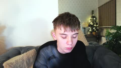 Snapshot of william_ross chatting on 12/28/24, 12:36 will online show from 12/28/24, 12:36