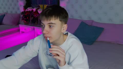 Snapshot of william_ross chatting on 01/05/25, 09:03 will online show from 01/05/25, 09:03