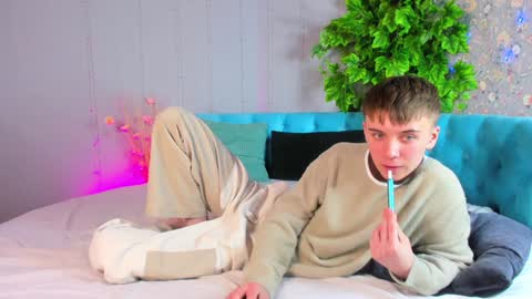 Snapshot of william_ross chatting on 01/27/25, 01:37 will online show from 01/27/25, 01:37