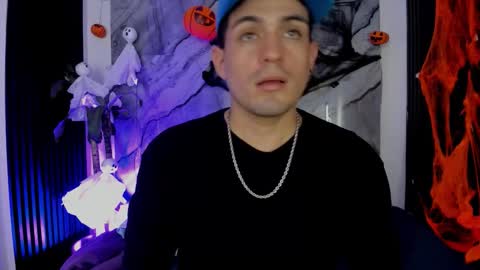 William Steel online show from 10/22/25, 04:24