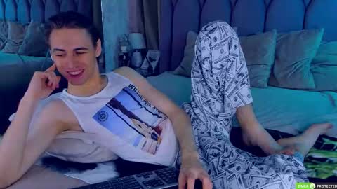 William online show from 10/15/25, 03:17