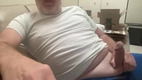 Snapshot of willieb777 chatting on 11/09/25, 05:33 willieb777 online show from 11/09/25, 05:33