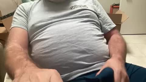 Snapshot of willieb777 chatting on 12/14/25, 03:28 willieb777 online show from 12/14/25, 03:28