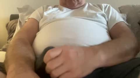 Snapshot of willieb777 chatting on 03/21/26, 02:31 willieb777 online show from 03/21/26, 02:31