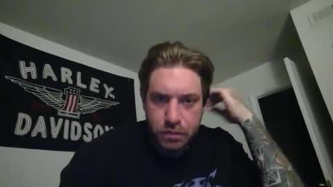 Snapshot of williegood chatting on 03/25/26, 03:45 williegood online show from 03/25/26, 03:45