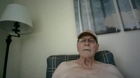 Snapshot of willnedoher chatting on 12/01/24, 05:02 Willhedoher online show from 12/01/24, 05:02