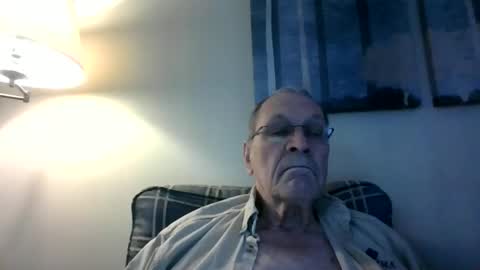 Snapshot of willnedoher chatting on 12/13/24, 01:44 Willhedoher online show from 12/13/24, 01:44