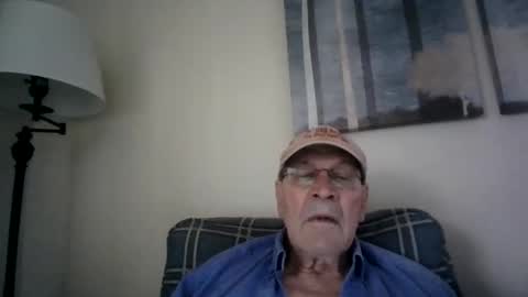 Snapshot of willnedoher chatting on 12/27/24, 02:12 Willhedoher online show from 12/27/24, 02:12