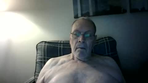 Snapshot of willnedoher chatting on 09/28/25, 01:38 Willhedoher online show from 09/28/25, 01:38