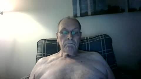 Snapshot of willnedoher chatting on 09/29/25, 01:27 Willhedoher online show from 09/29/25, 01:27