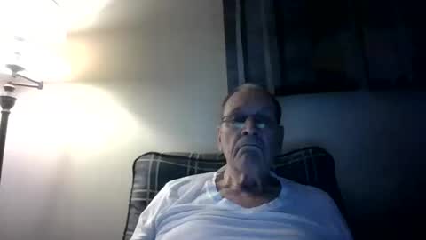 Snapshot of willnedoher chatting on 10/10/25, 12:15 Willhedoher online show from 10/10/25, 12:15