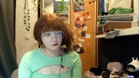 Snapshot of willodeanheitner chatting on 03/09/26, 08:24 Phoebe online show from 03/09/26, 08:24