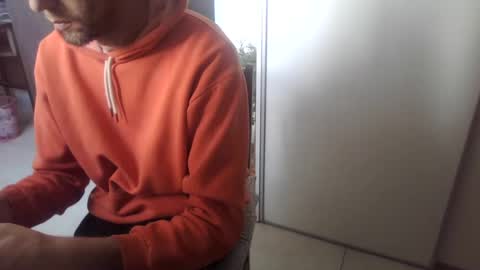 Snapshot of willyturin chatting on 10/30/25, 12:28 willyturin online show from 10/30/25, 12:28