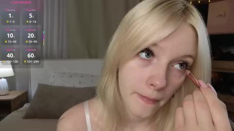 Mary online show from 11/14/25, 11:09