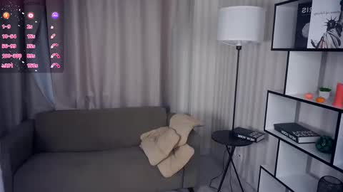 Snapshot of wiloneellett chatting on 10/14/25, 04:41 My name is Mia online show from 10/14/25, 04:41