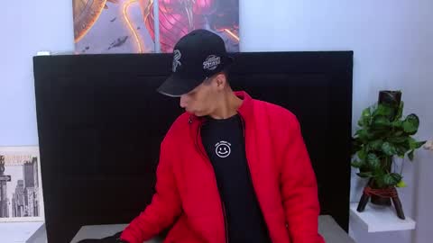 Wiltom online show from 12/16/25, 07:19