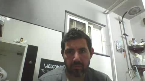 Snapshot of windowpane5 chatting on 01/01/25, 11:40 windowpane online show from 01/01/25, 11:40
