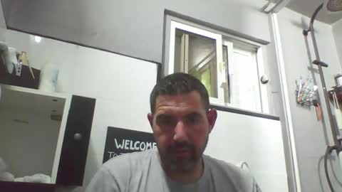 Snapshot of windowpane5 chatting on 01/16/25, 06:06 windowpane online show from 01/16/25, 06:06