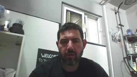 Snapshot of windowpane5 chatting on 02/02/25, 01:45 windowpane online show from 02/02/25, 01:45