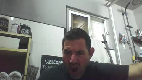 Snapshot of windowpane5 chatting on 09/20/25, 11:55 windowpane online show from 09/20/25, 11:55