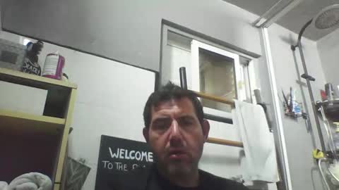 Snapshot of windowpane5 chatting on 10/16/25, 11:39 windowpane online show from 10/16/25, 11:39