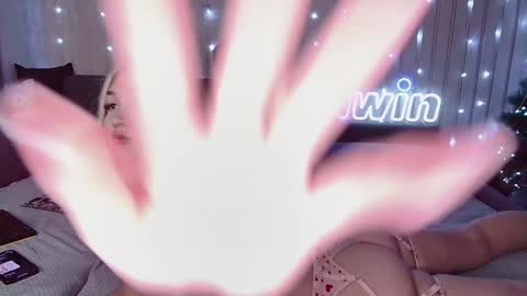 wineandboobs online show from 12/26/24, 03:53