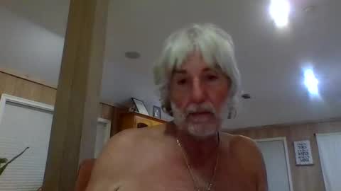 Snapshot of winedog2020 chatting on 03/20/26, 02:49 Gundja Man online show from 03/20/26, 02:49