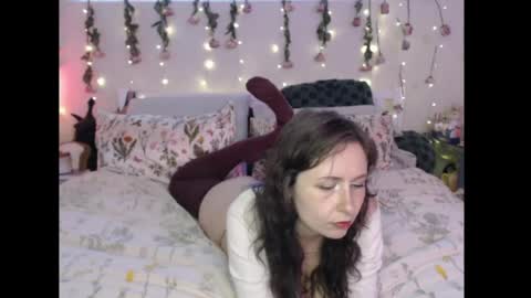 Eevie online show from 04/22/26, 08:54