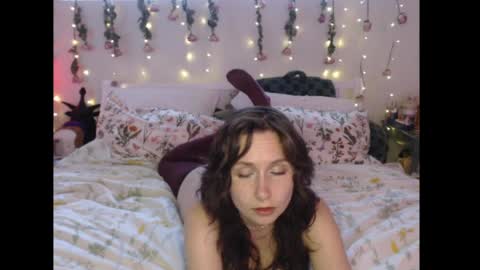Eevie online show from 05/12/26, 10:18