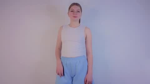 Snapshot of winniehubric chatting on 12/04/25, 01:26 Adaline online show from 12/04/25, 01:26