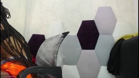 Snapshot of winnybarness chatting on 12/05/25, 02:53 WinnyBarness online show from 12/05/25, 02:53