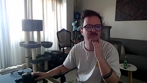 Snapshot of winnydepooh chatting on 02/18/25, 10:16 cream36 online show from 02/18/25, 10:16