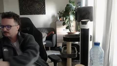 Snapshot of winnydepooh chatting on 03/16/26, 11:47 cream36 online show from 03/16/26, 11:47