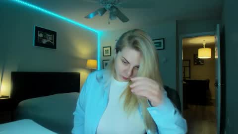 Winter Miracle online show from 11/14/25, 06:45