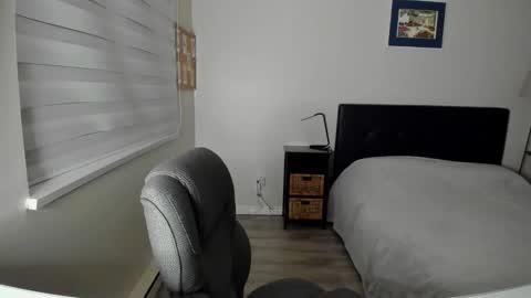 Winter Miracle online show from 04/28/26, 05:56