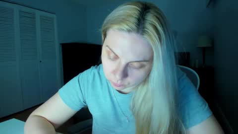 Winter Miracle online show from 05/13/26, 03:59