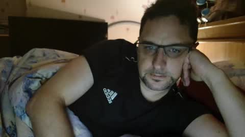 Snapshot of wirzwei8883 chatting on 12/19/24, 08:23 Dirty online show from 12/19/24, 08:23