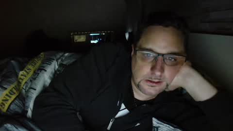 Snapshot of wirzwei8883 chatting on 12/29/24, 10:14 Dirty online show from 12/29/24, 10:14