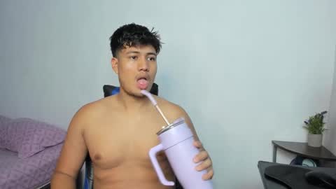 Alice and Mike  online show from 11/19/25, 08:42