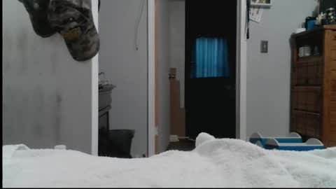 Snapshot of wisheyeknew2 chatting on 03/16/26, 12:38 wisheyeknew2 online show from 03/16/26, 12:38