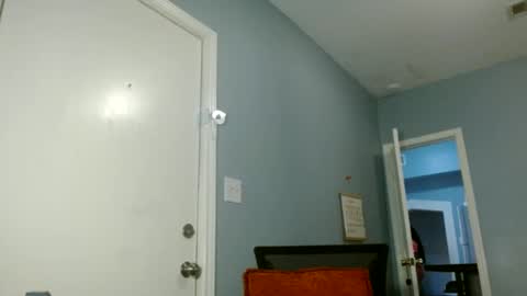 Snapshot of wishhwashy22 chatting on 12/13/24, 05:00 Chanel online show from 12/13/24, 05:00