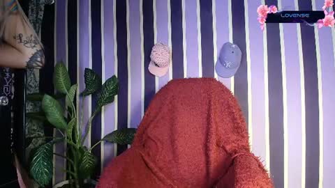 ig WitchDivinne online show from 06/10/26, 11:46
