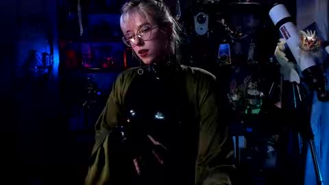 Snapshot of witch_fiona chatting on 02/17/25, 07:42 Goddess of two strapons  - Mr. long Don Mr. Pinky online show from 02/17/25, 07:42