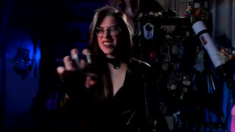 Snapshot of witch_fiona chatting on 03/07/25, 08:44 Goddess of two strapons  - Mr. long Don Mr. Pinky online show from 03/07/25, 08:44