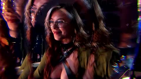 Snapshot of witch_fiona chatting on 10/09/25, 07:56 Goddess of two strapons  - Mr. long Don Mr. Pinky online show from 10/09/25, 07:56