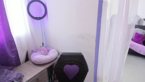 Snapshot of witchofhearts chatting on 01/04/25, 08:59 Luna Violeta A r t i s t online show from 01/04/25, 08:59