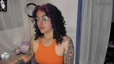 Snapshot of witchofhearts chatting on 01/31/25, 02:26 Luna Violeta A r t i s t online show from 01/31/25, 02:26